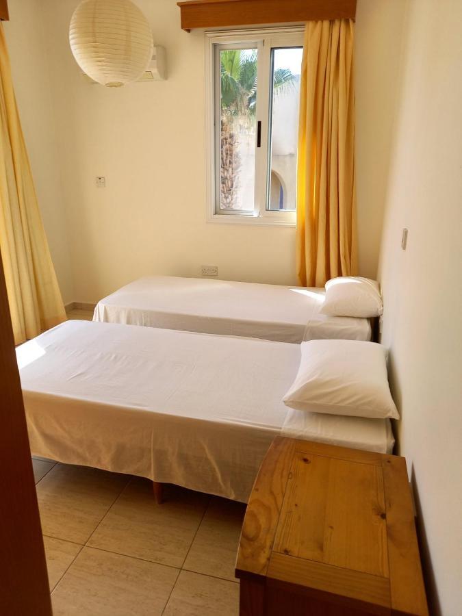 Kyriakos Court Hotell Paphos Exteriör bild