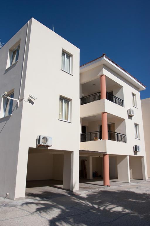 Kyriakos Court Hotell Paphos Exteriör bild