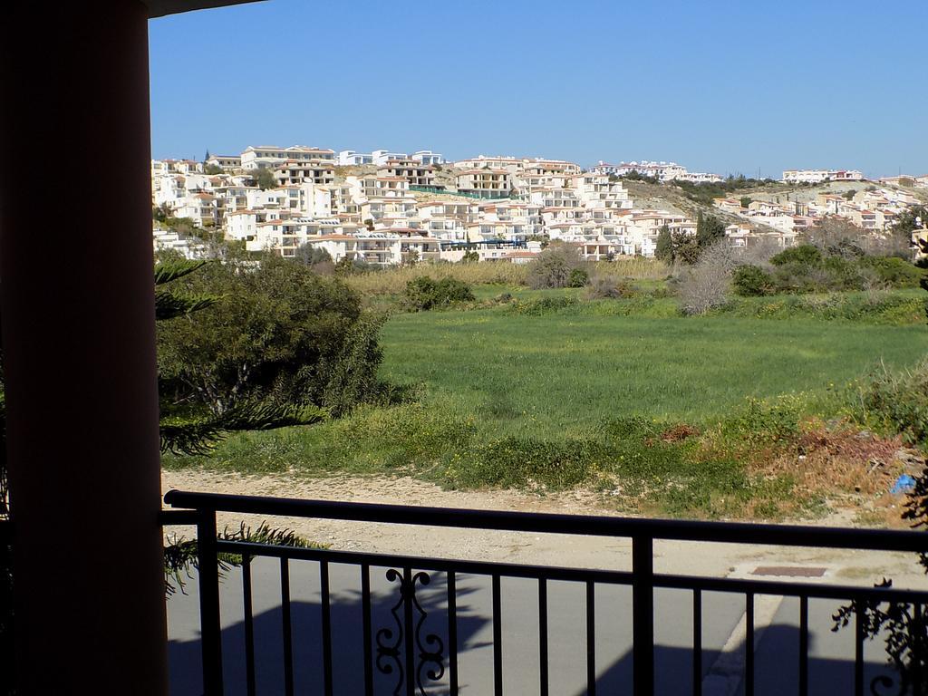 Kyriakos Court Hotell Paphos Exteriör bild